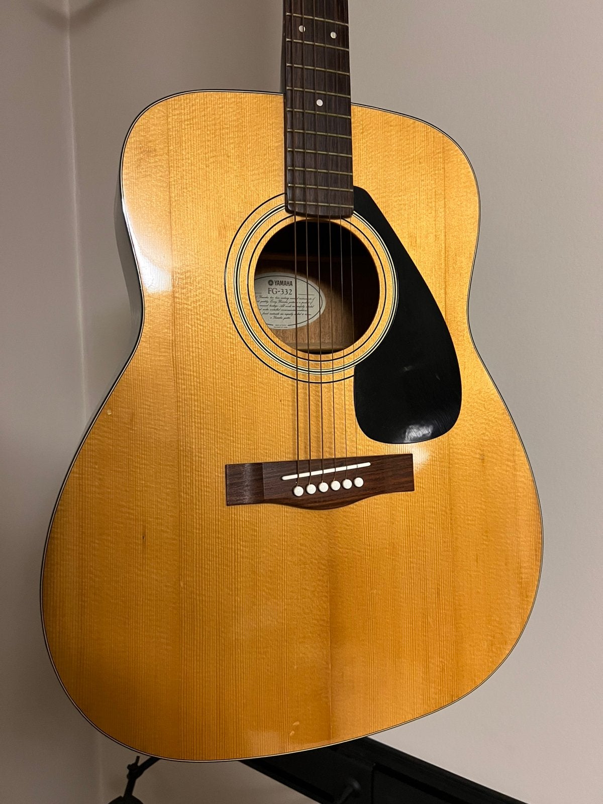 Yamaha FG-332, Enlèvement, Utilisé