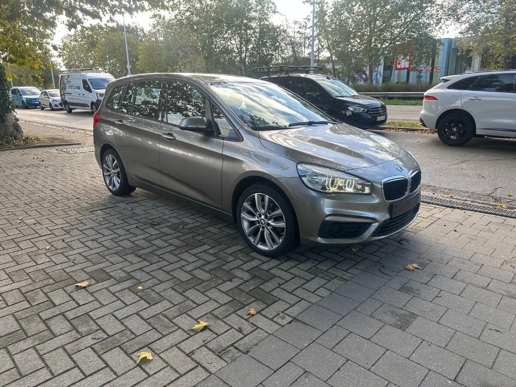 bmw 220 i Grand Tourer 7 zitplaatsen, Auto's, Automaat, 4 cilinders, 7 zetels, Zilver of Grijs