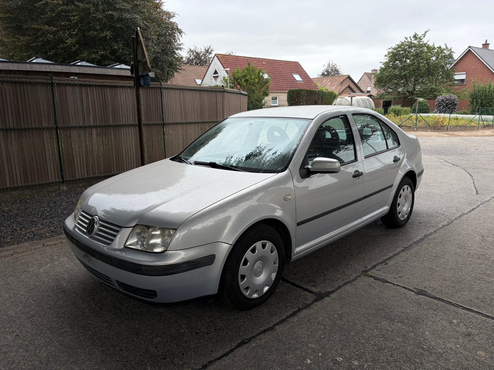 Vw Bora 1.4 benzine -102d km- 1e eig + nieuwe distr & kopp, Auto's, Volkswagen, USB, Bora, Bedrijf, Handgeschakeld
