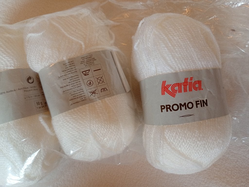 Katia promo fin garen 3 bollen wol, Hobby en Vrije tijd, Breien en Haken, Ophalen of Verzenden, Nieuw, Breien of Haken, Wol of Garen