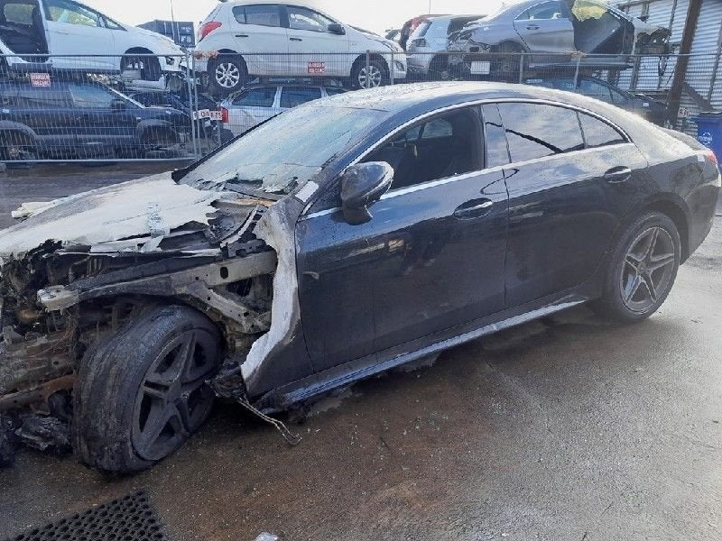 PORTIER LINKS VOOR Mercedes-Benz CLS (C257) (01-2017/-), Gebruikt, Deur, Mercedes-Benz, Voor