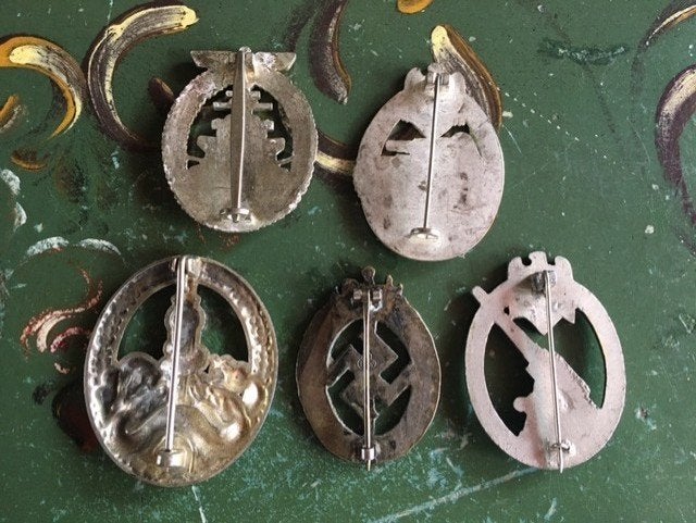 lotje Duitse repro Tweede Wereldoorlog, Verzamelen, Ophalen, Overige soorten, Embleem of Badge
