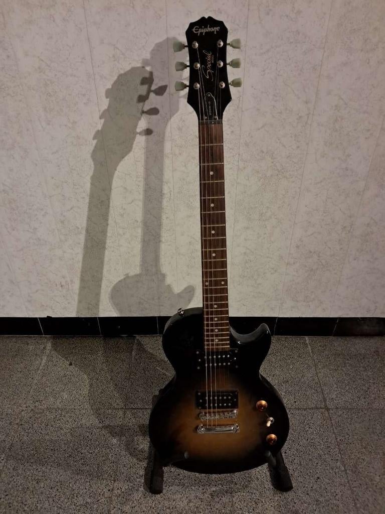 Epiphone special model., Muziek en Instrumenten, Snaarinstrumenten | Gitaren | Akoestisch, Ophalen