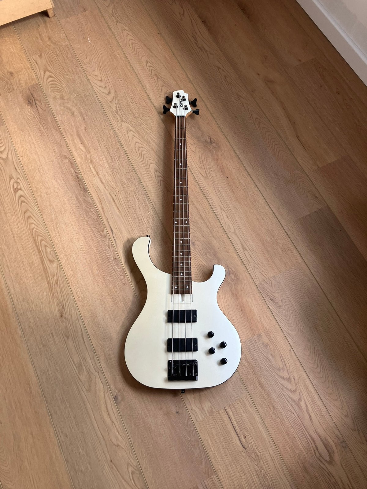 Cort T34, Muziek en Instrumenten, Snaarinstrumenten | Gitaren | Bas, Ophalen, Gebruikt, Elektrisch