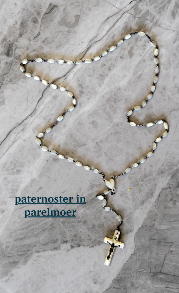 Halssnoer, Ophalen, Zo goed als nieuw