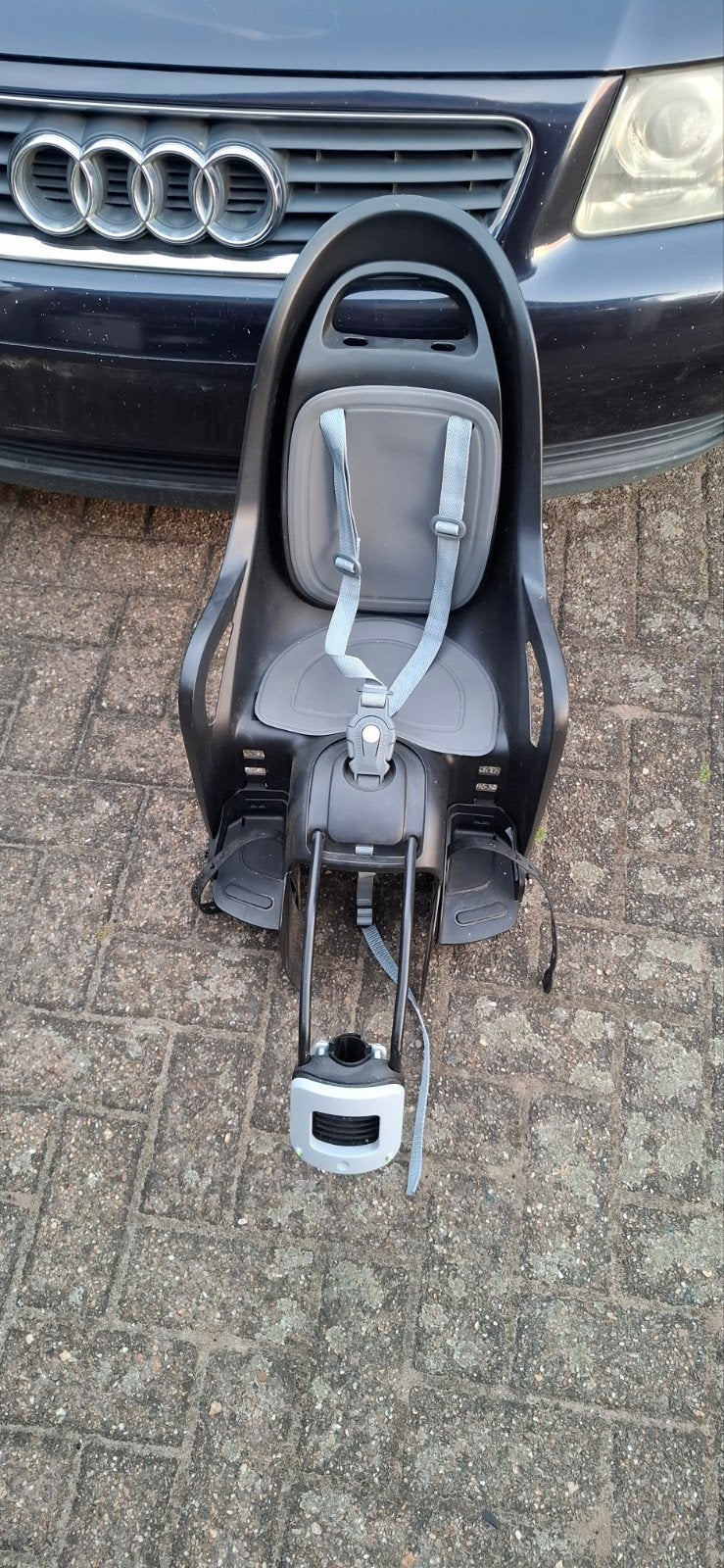 Fietsstoel kinderstoel pollisport in nieuwe staat, Fietsen en Brommers, Fietsaccessoires | Fietsstoeltjes, Ophalen, Achterzitje