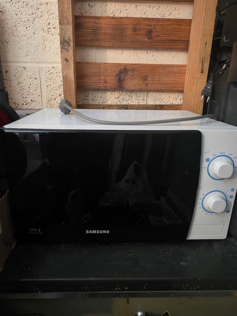 Micro -Onde Samsung ME711K, Electroménager, Enlèvement ou Envoi, Micro-ondes