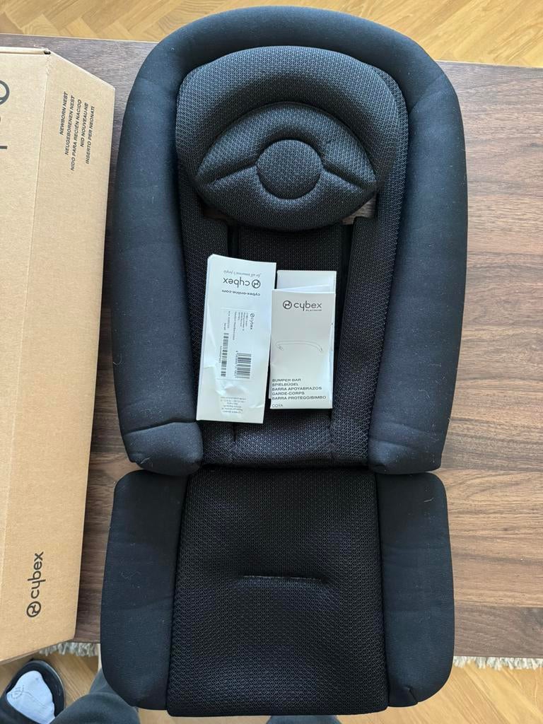 Zwarte Cybex buggy newborn nest, Enlèvement, Comme neuf