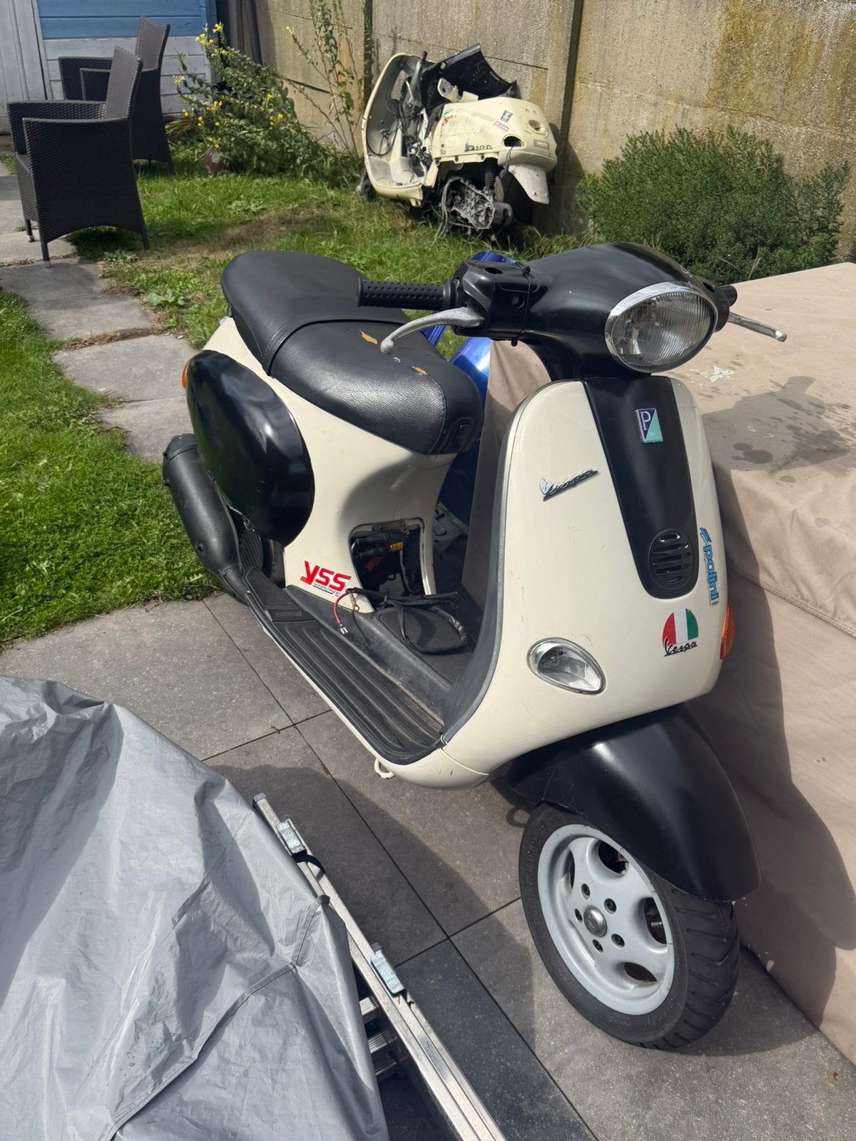 Vespa et 2 125, Ophalen, Zo goed als nieuw