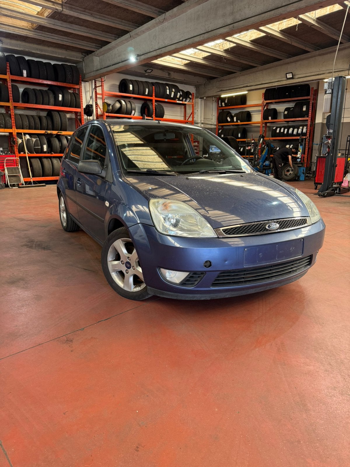 FORD FİESTA 1.3 ESSENCE AVEC AIRCO 2005, Radio, Achat, Boîte manuelle, 5 portes