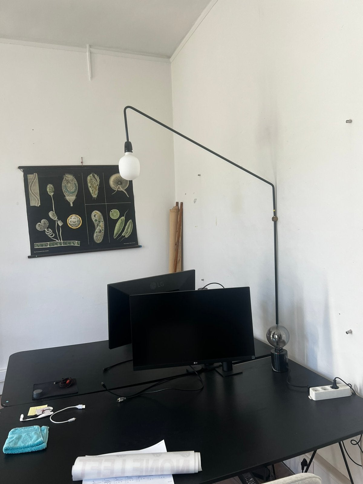 Mooie bureau met master en master poten, Huis en Inrichting, Ophalen, Zo goed als nieuw, Zwart