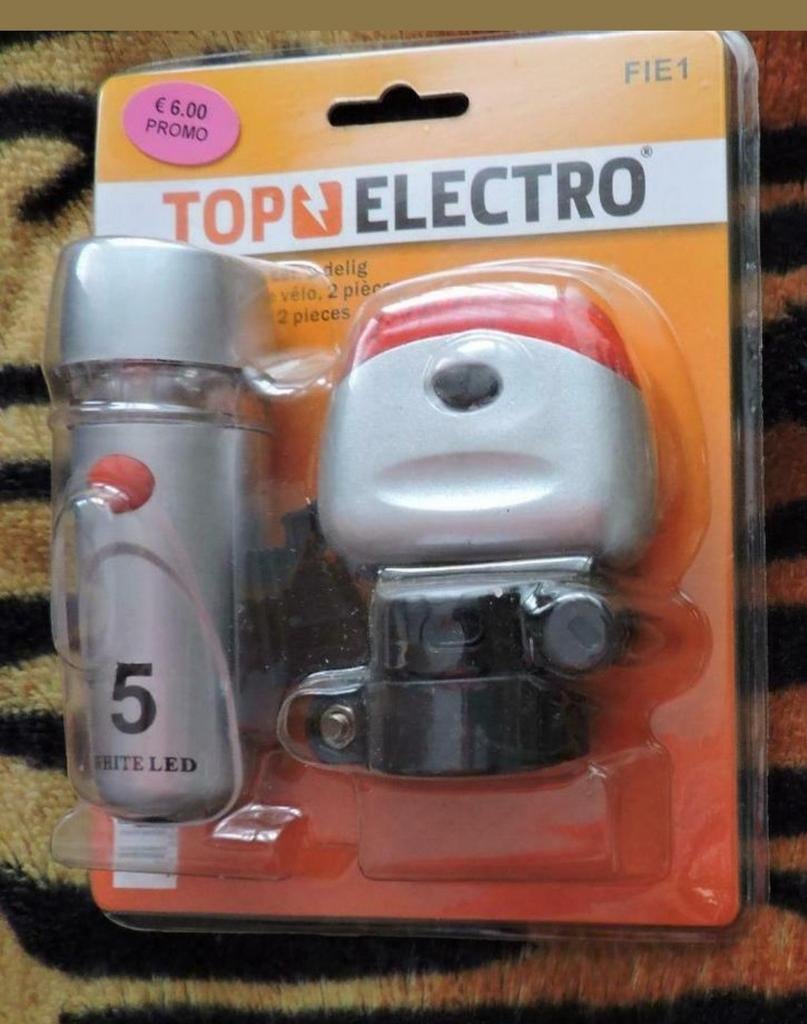 Nieuw set fietsverlichting , voor en achteraan, Ophalen of Verzenden