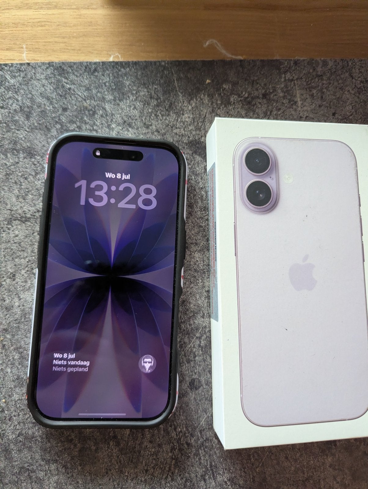 Iphone 17 paars 256gb batterij 100%, Telecommunicatie, Ophalen, Zo goed als nieuw, Paars