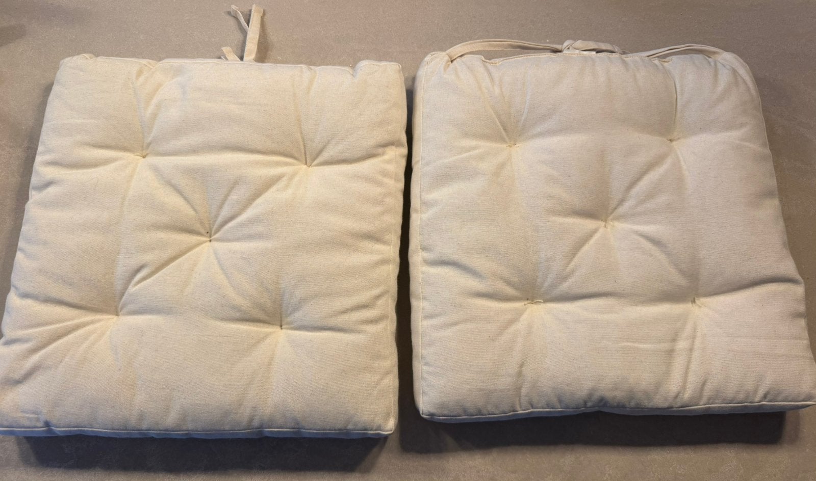 2 kussens (tuinkussens), Ophalen, Inclusief binnenkussen, Beige, Nieuw