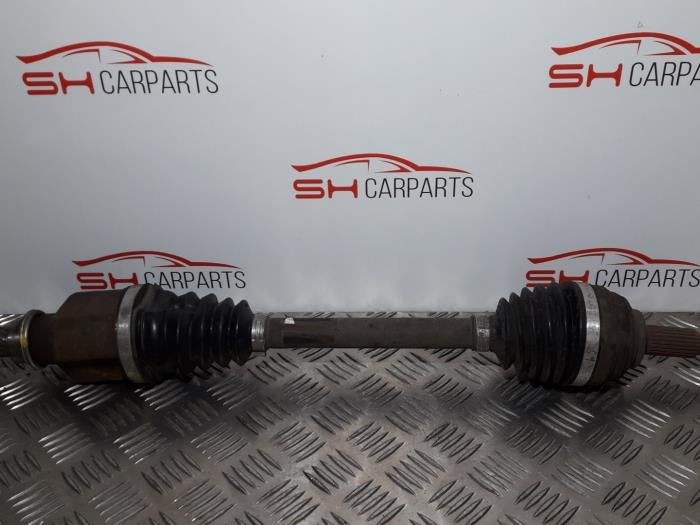 Arbre de transmission avant gauche d'un Renault Clio, Renault, -, 3 mois de garantie, Utilisé