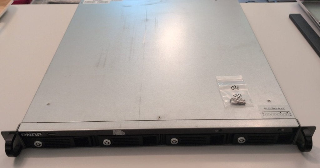 QNAP TS-463U-RP (4-bay rackmount, 4 GB RAM), Informatique & Logiciels, NAS, Enlèvement, Utilisé
