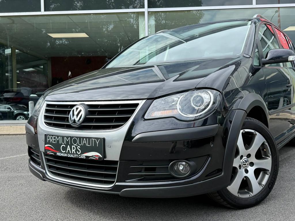 Volkswagen Cross Touran 7 PLACES / ATTELAGE / SIÈGES CHAUFF, Autos, Cuir, Achat, 105 ch, Entreprise