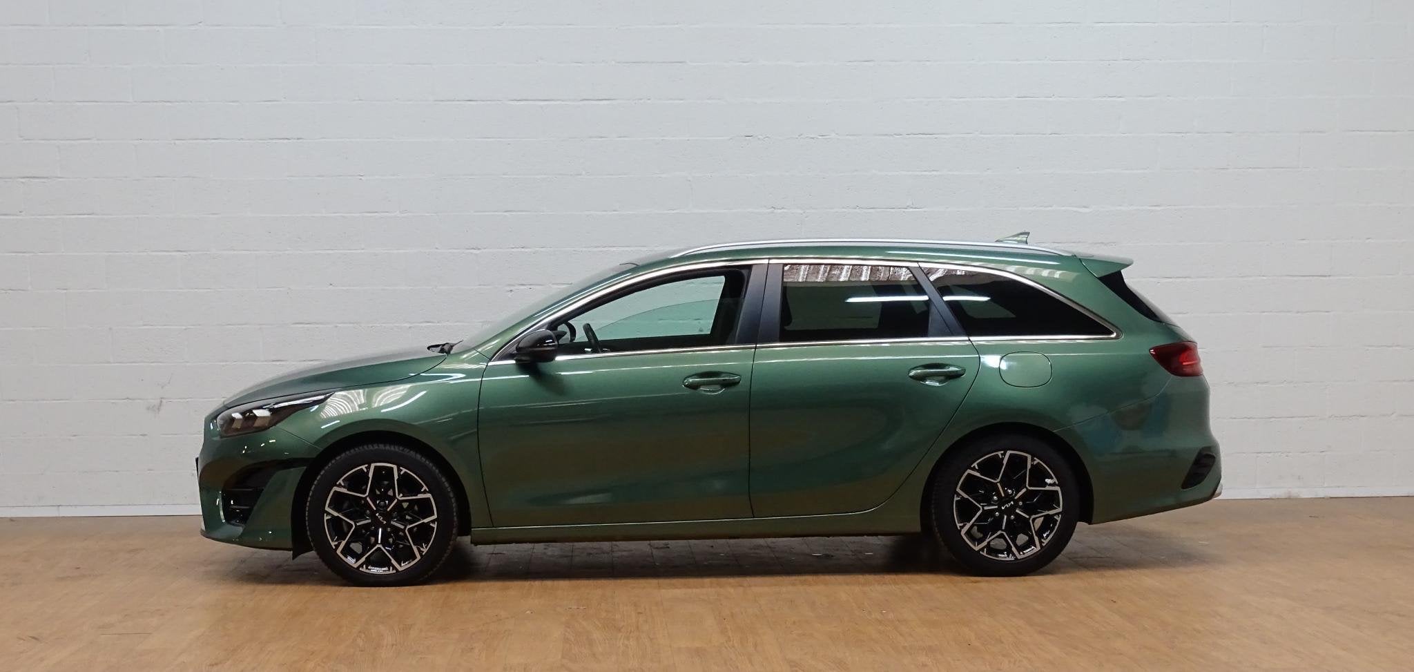 KIA cee'd Sportswagon GT Line 1.5 T-GDi 140 DCT ISG, Auto's, Kia, Dealer onderhouden, Stof, Gebruikt, Zwart