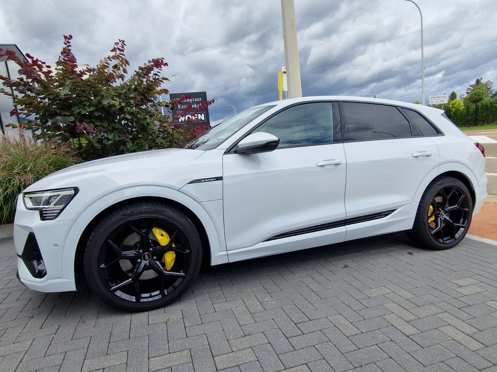 Audi E-tron S-Line Quattro 32500 incl.Btw, Autos, Cuir et Alcantara, Achat, Ordinateur de bord, Automatique
