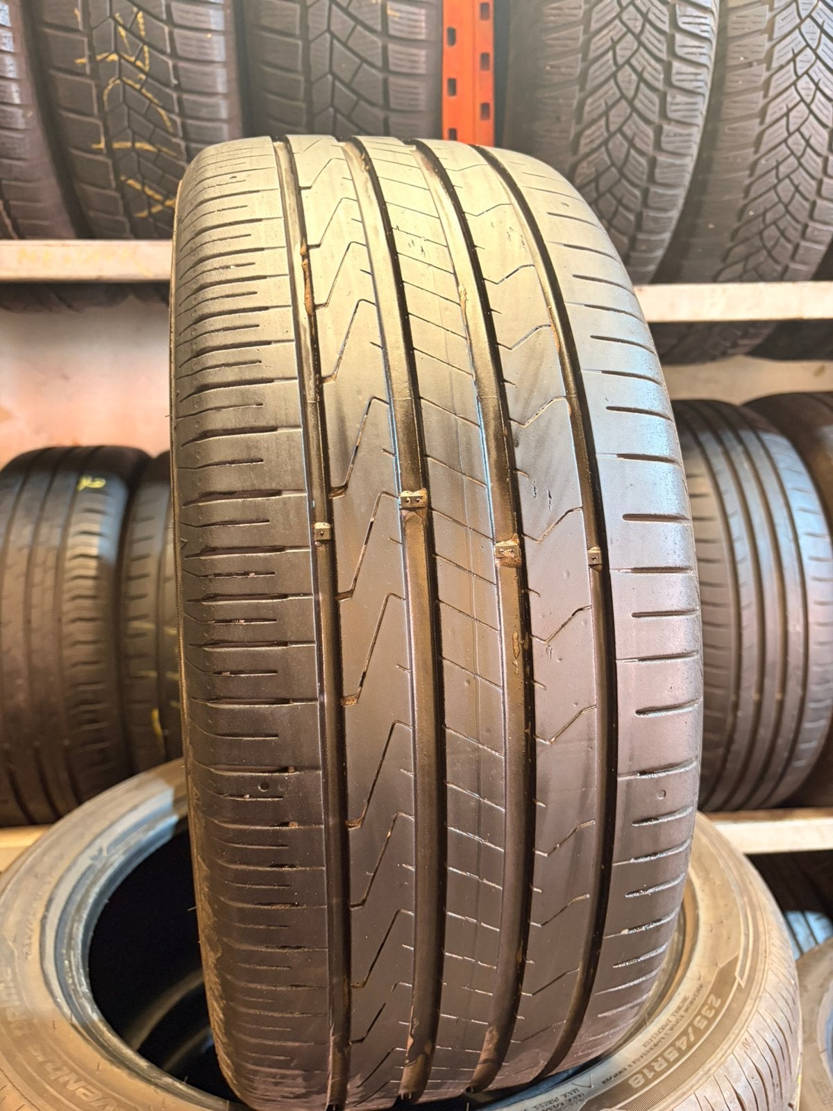 235 45r18 Hankook avec montage et équilibrage, Enlèvement, Utilisé