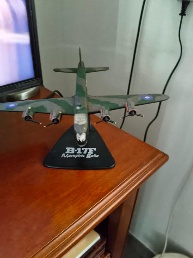 Chasseur en métal à pied B17F, Enlèvement ou Envoi