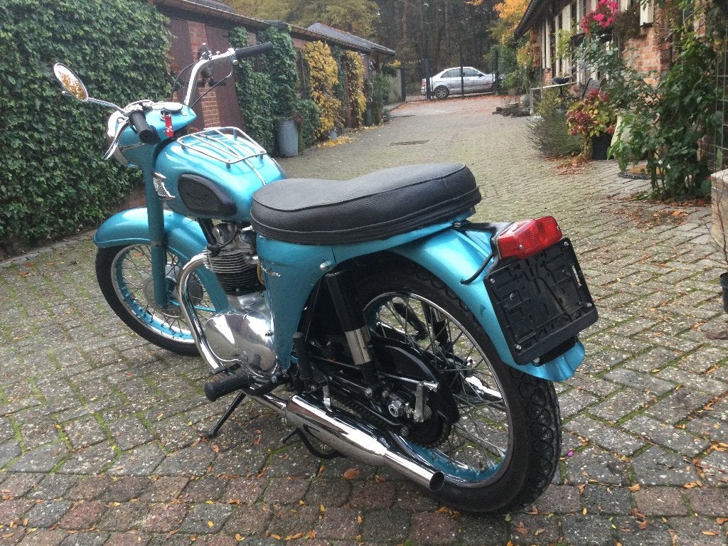 Triumph speedtwin 500 cc, Motos, Motos | Oldtimers & Ancêtres, Tourisme, Occasion, Jusqu'à 11 kW, Permis Moto A1 minimum