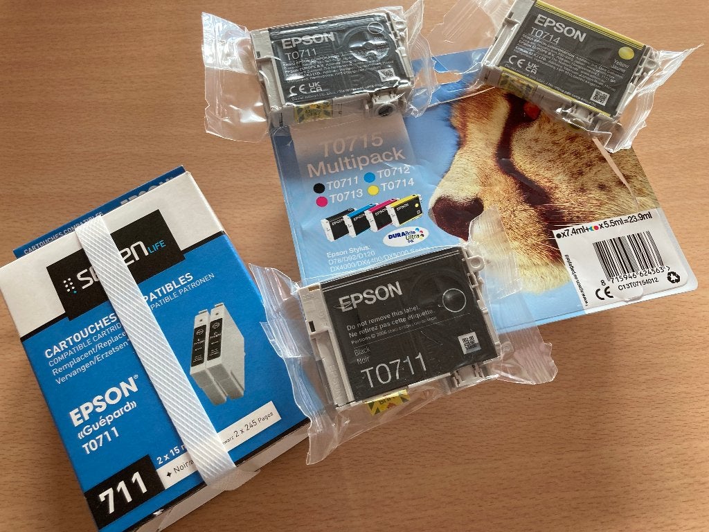 Ink cartridges Epson (T0715) 1x T0714 + 4x T0711, Informatique & Logiciels, Fournitures d'imprimante, Enlèvement ou Envoi, Neuf