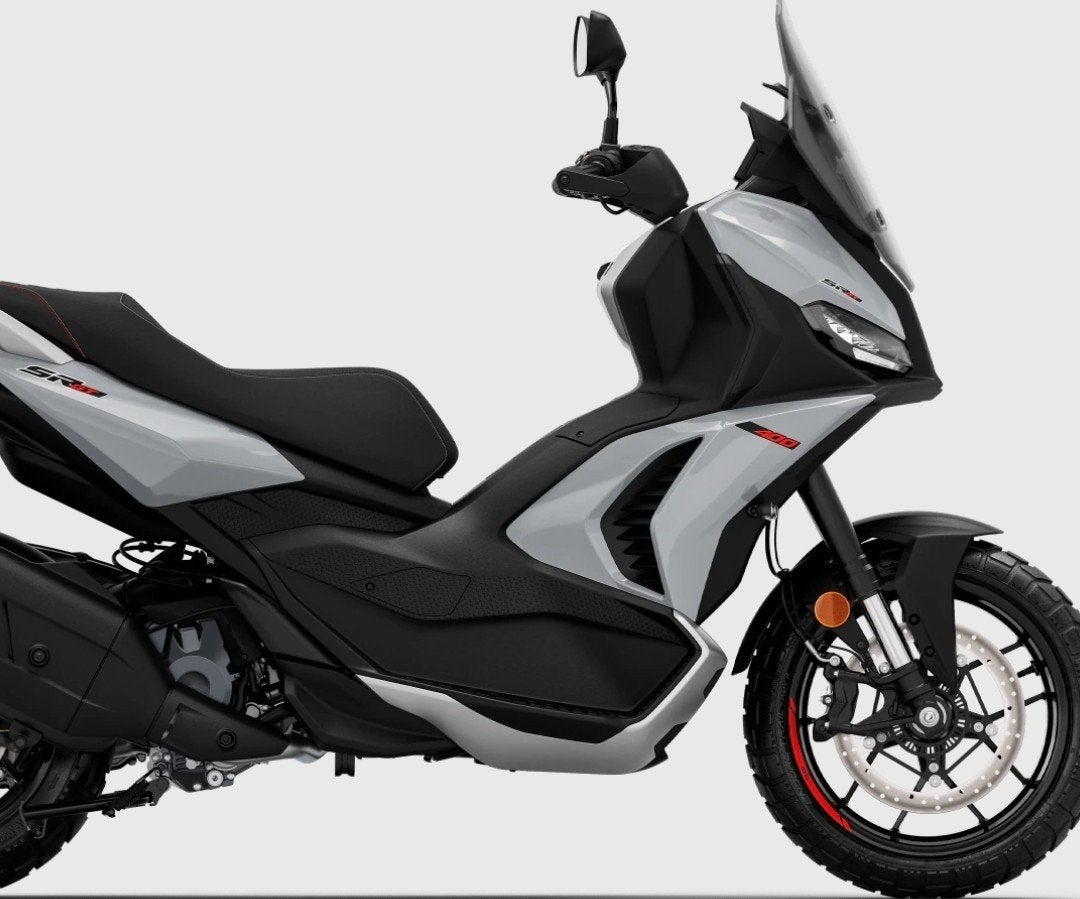 Location Aprilia Sr gT 400