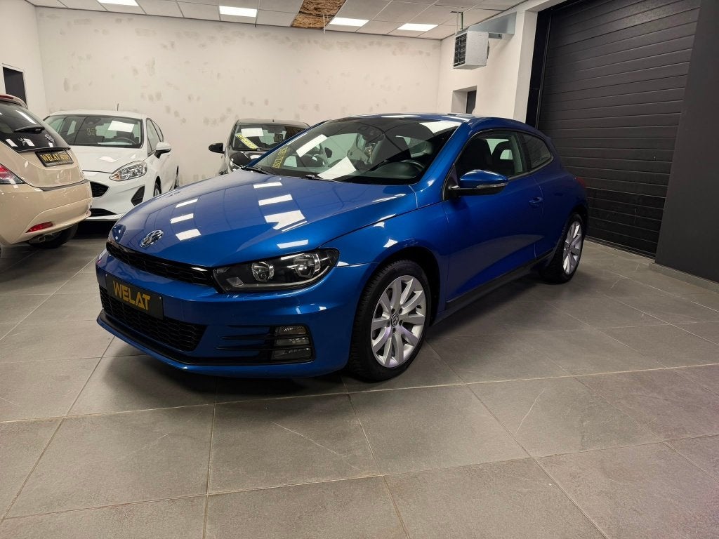 VW SCIROCCO 2014 TURBO TSI EURO 6 BENZINE SPORT TOP STAAT, Auto's, Volkswagen, Bluetooth, Blauw, Bedrijf, 1400 cc
