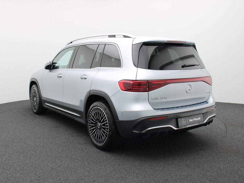 Mercedes-Benz EQB 300 4MATIC AMG Line + LEDER + PANO DAK + B, Argent ou Gris, Achat, 2165 kg, EQB