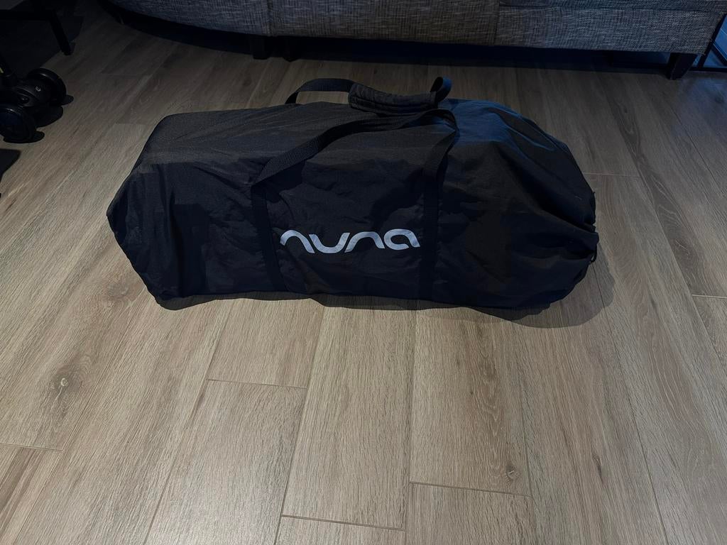 Nuna sena aire en matras, Ophalen, Gebruikt