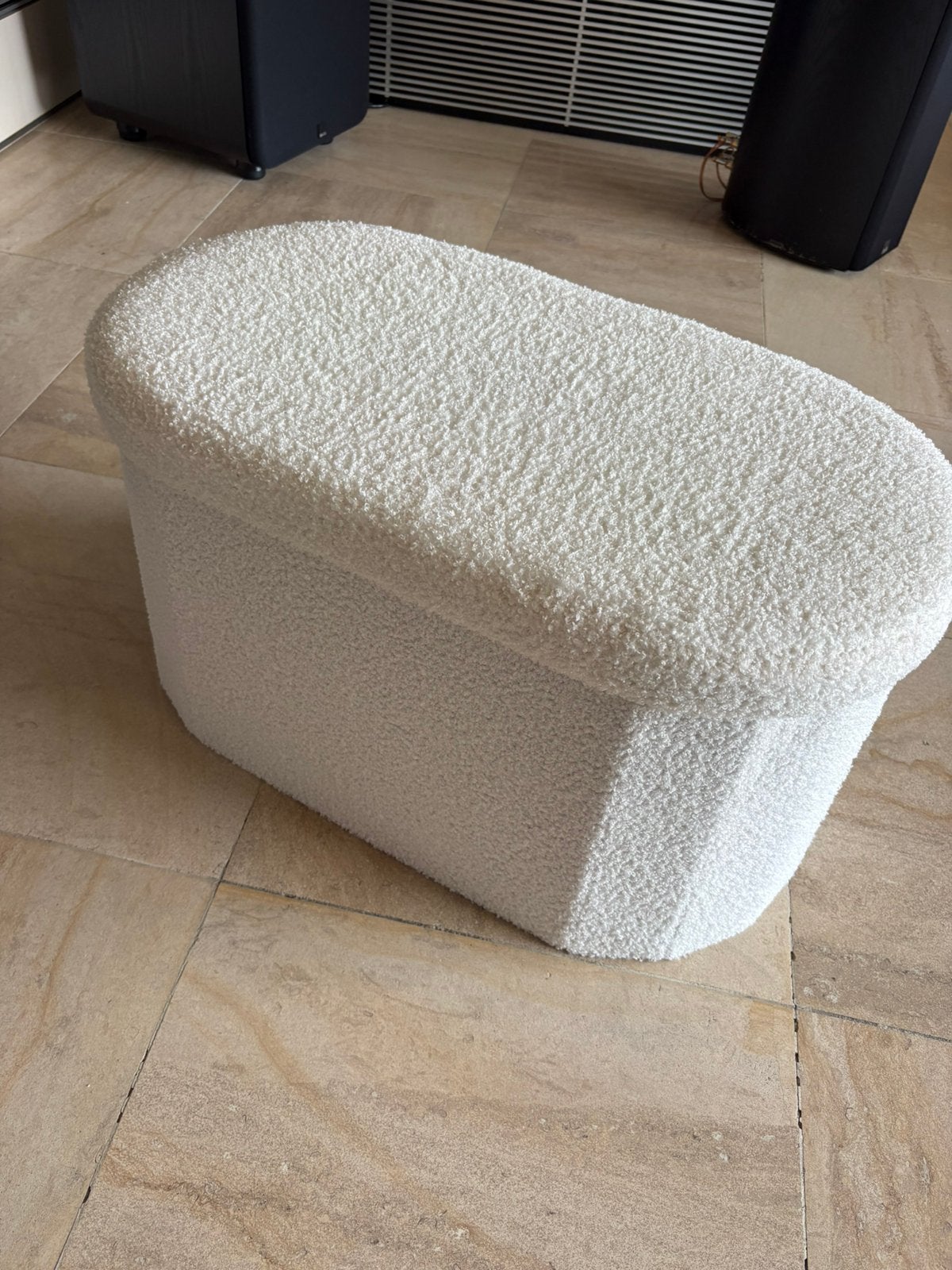 Witte teddy poef met opbergruimte, Ophalen, Zo goed als nieuw