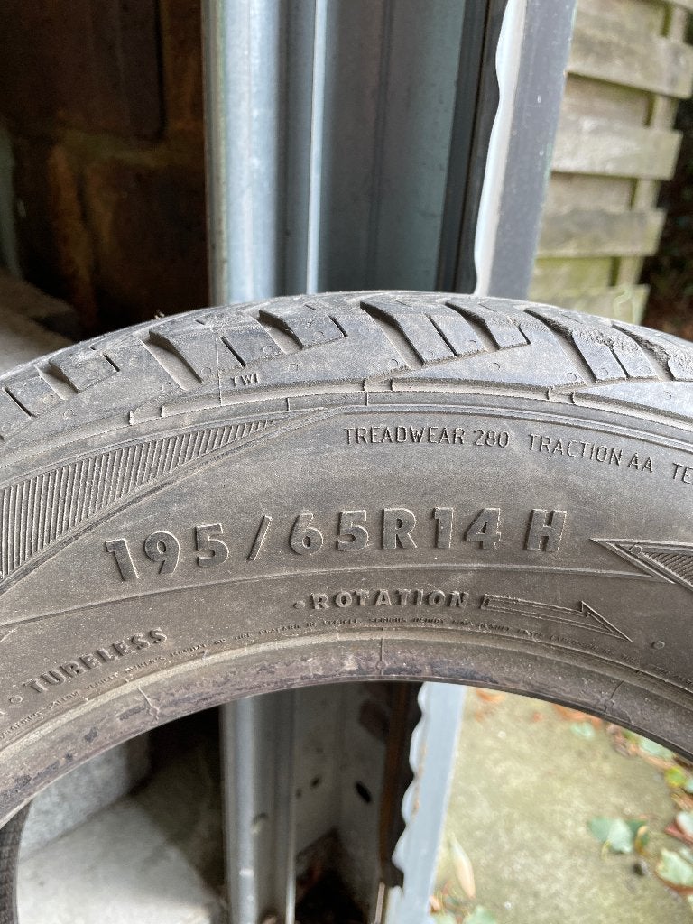Banden uniroyal, Ophalen, Band(en)