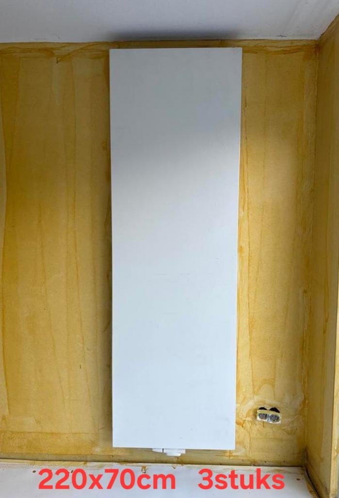 Radiateurs design verticaux Henrad Alto Plan 220x70 cm (3 pi, Bricolage & Construction, Enlèvement, Radiateur