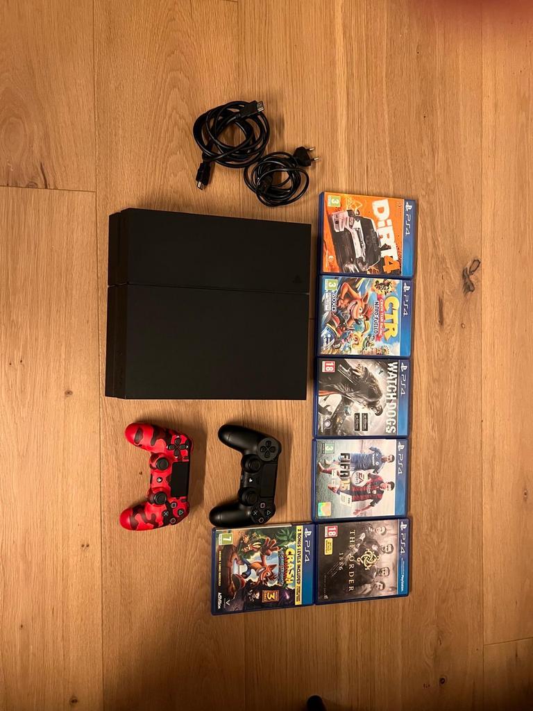 PS4 incl 2 controllers en 6 games, Games en Spelcomputers, Spelcomputers | Sony PlayStation 4, Ophalen, Zo goed als nieuw