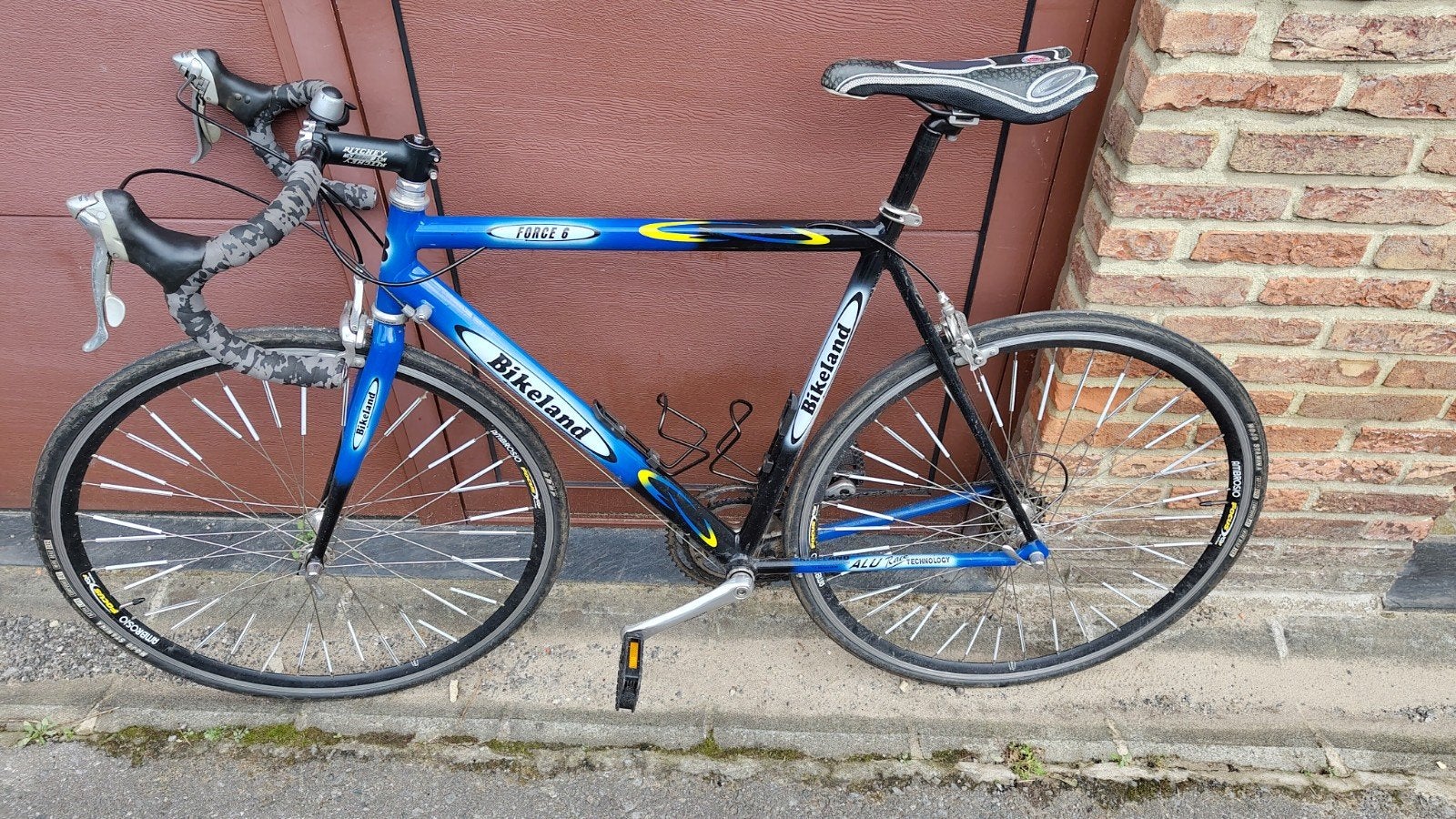Koersfiets in nette staat, Vélos & Vélomoteurs, 10 à 15 vitesses, Frein sur jante, Enlèvement, 26 pouces