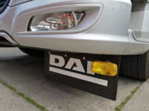 Spatlap montagebeugels vooraan DAFXF106 (2stuks), Auto-onderdelen, Vrachtwagen-onderdelen, Ophalen of Verzenden, Gebruikt, DAF