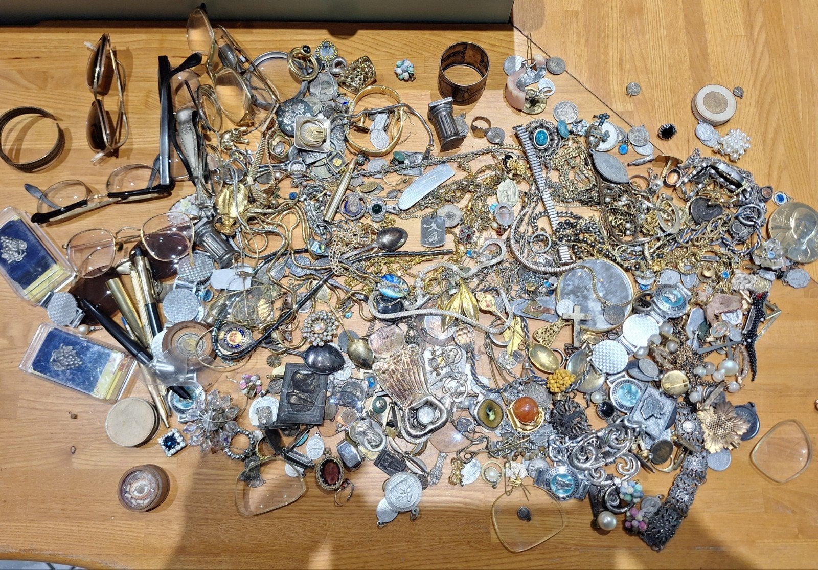 lot oude juwelen uit inboedel, Ophalen of Verzenden