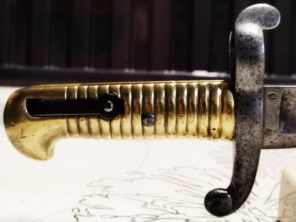 Baïonnette française 1842 avec fourreau - 190€, Collections, Envoi, Armée de terre