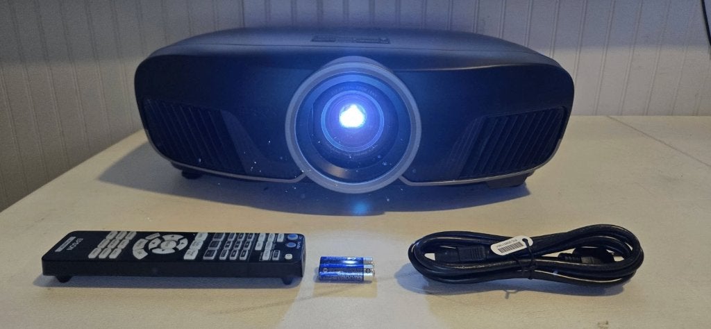 Projecteur 3LCD 4K Epson Pro Cinema 6040UB, Enlèvement ou Envoi, Comme neuf, Ultra HD (4K)