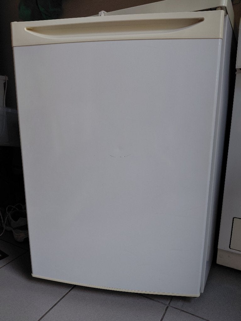 VERKOCHT - Liebherr koelkast tafelmodel, 45 tot 60 cm, Ophalen, 85 tot 120 cm, Zonder vriesvak