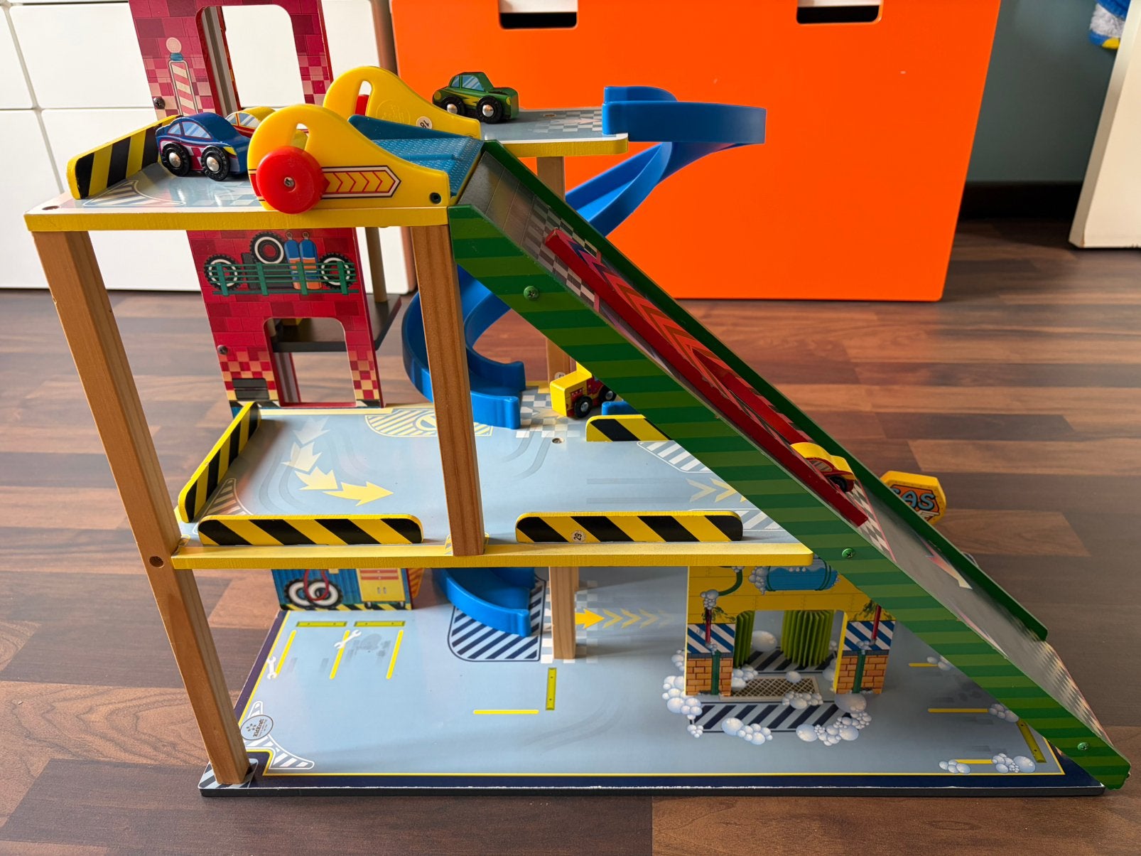 Kidkraft grote houten autogarage met coole schansbaan, Kinderen en Baby's, Ophalen, Zo goed als nieuw, Overige typen