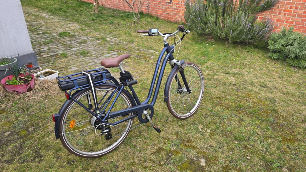 elektrische fiets btwin elops 900E, Fietsen en Brommers, Brommerhelmen, Zo goed als nieuw, Medium, Ophalen