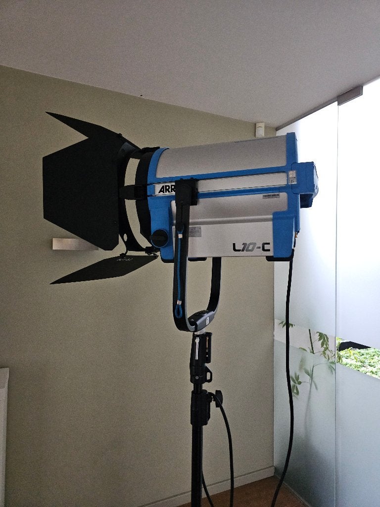 Arri L10 C, TV, Hi-fi & Vidéo, Arri, Autres types, Enlèvement, Comme neuf