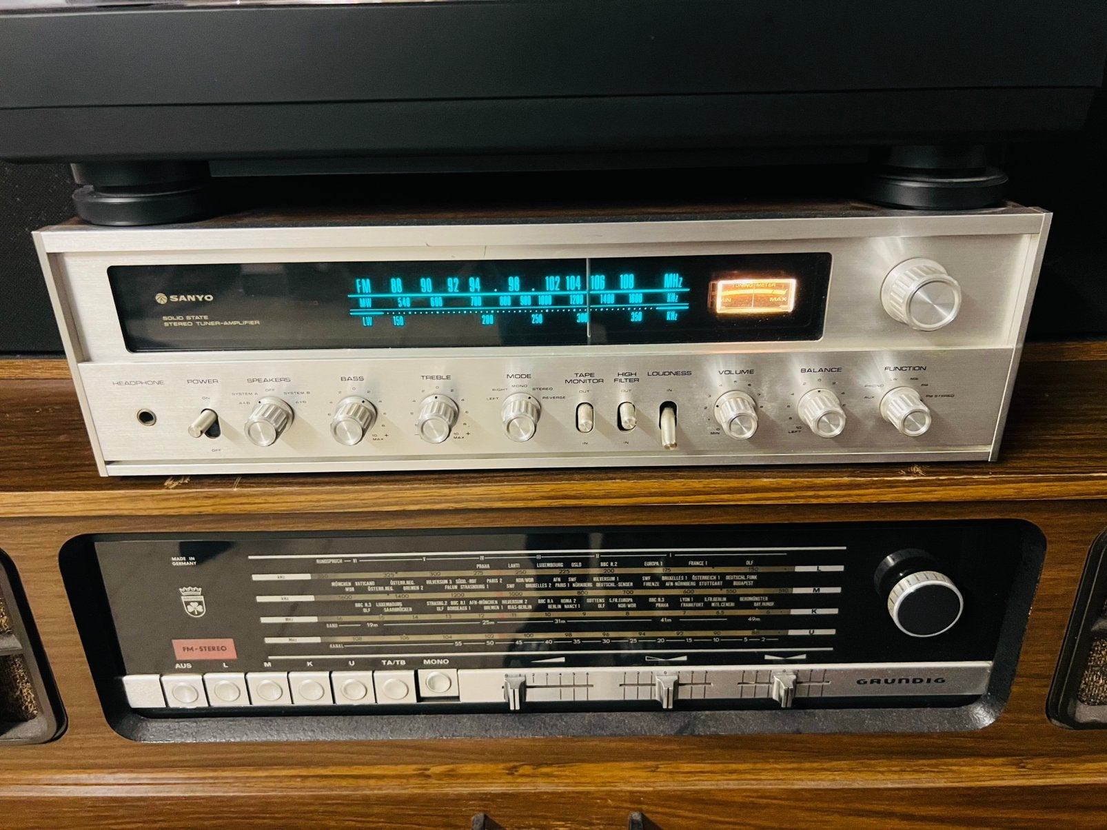 Sanyo radio/versterker !!, Ophalen, Gebruikt