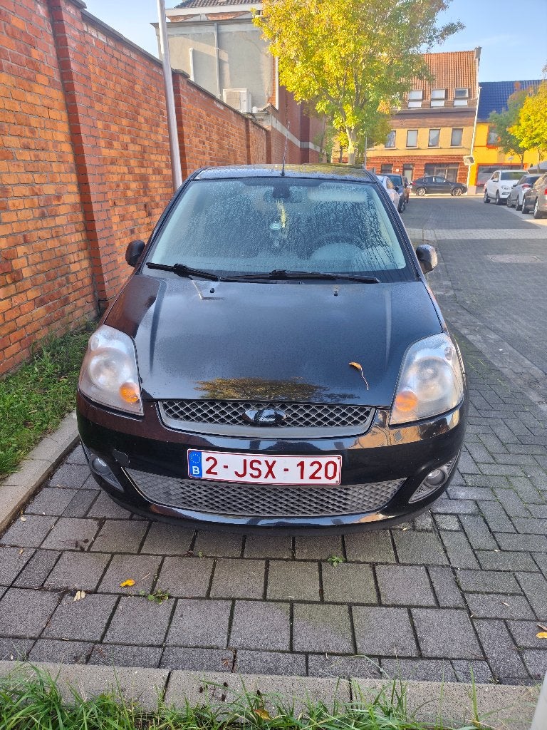 Te Koop: Betrouwbare Ford Fiesta MK5 (2006) – 1.3 Benzine, Auto's, Voorwielaandrijving, Stof, 50 kW, Zwart