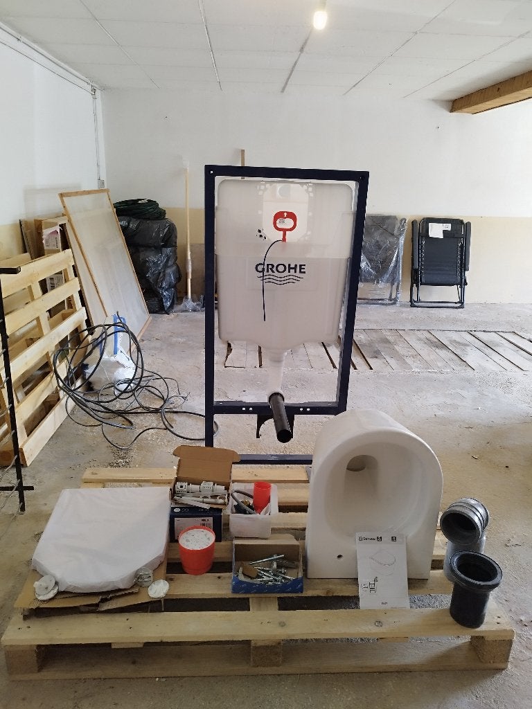 WC suspendu marque GROHE, Bricolage & Construction, Sanitaire, Enlèvement, Neuf