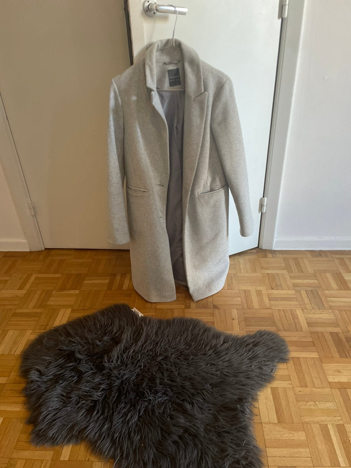 Jas grijs small, Kleding | Dames, Homewear, Ophalen, Zo goed als nieuw, Maat 34 (XS) of kleiner, Grijs
