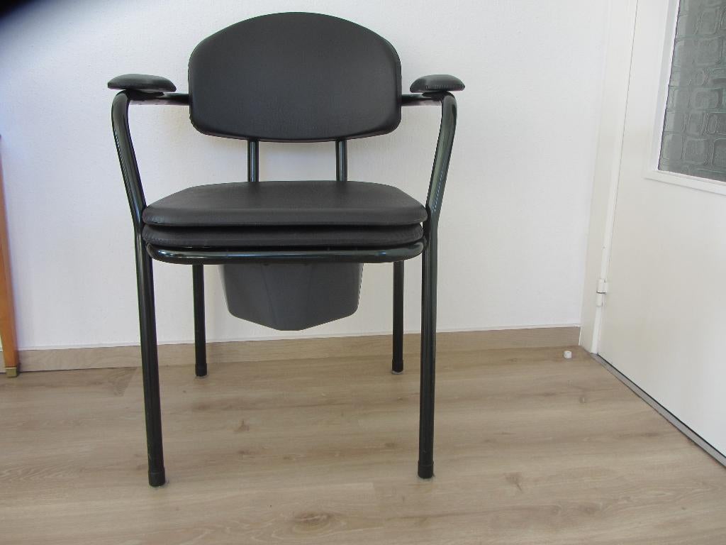 WC stoel, Toiletstoel Vermeiren, heel propere st, Ophalen