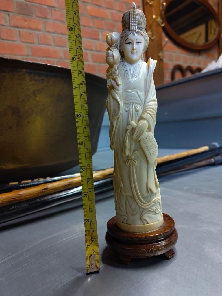 Geisha, Huis en Inrichting, Ophalen